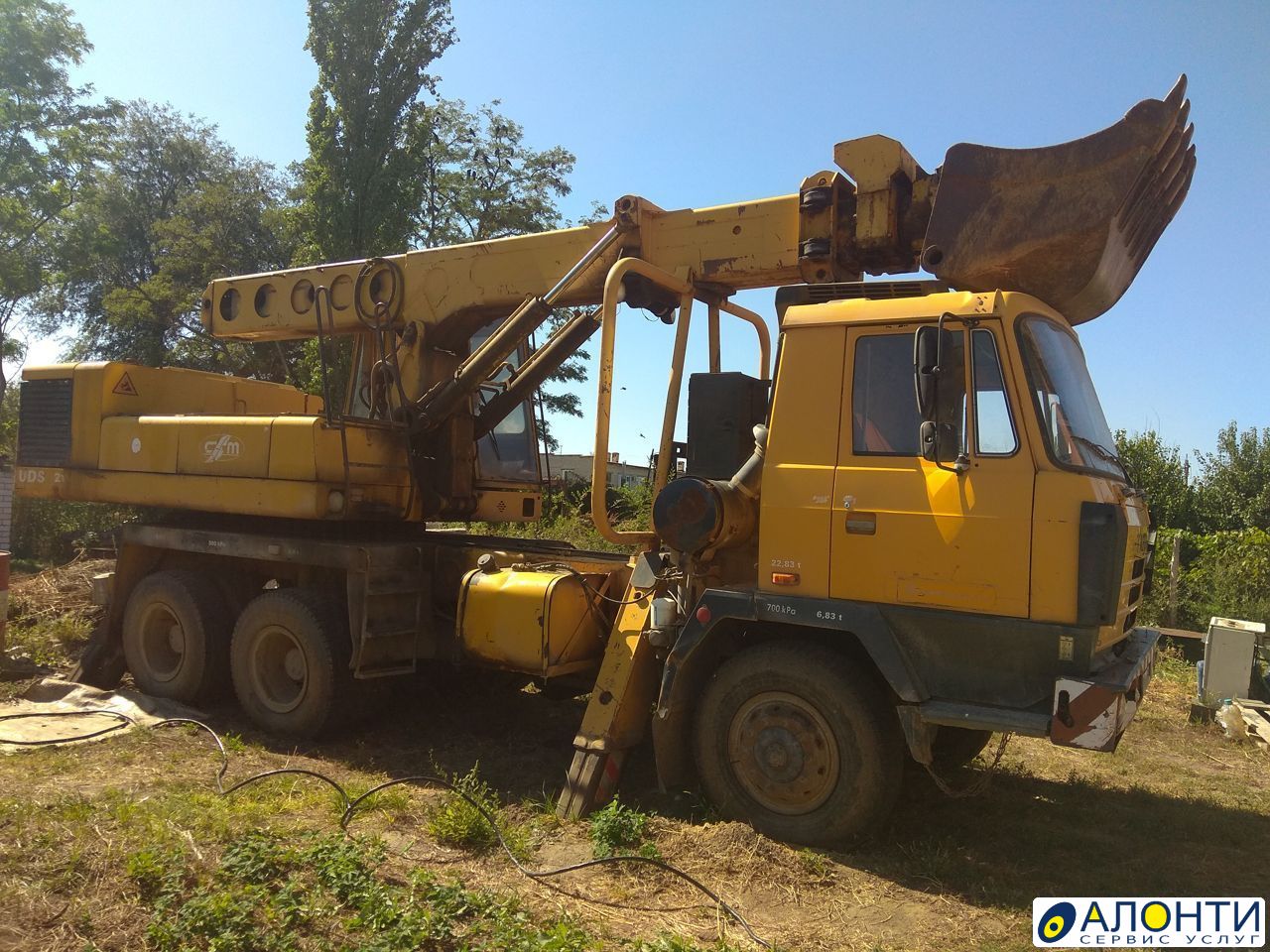 Экскаватор планировщик. Экскаватора Tatra UDS 214. Экскаватор-планировщик UDS 214. Татра экскаватор планировщик. Экскаватором-планировщиком Татра УДС 214.